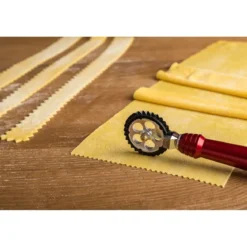 Marcato Teigrädchen Pastawheel 15 cm rot
