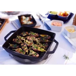 Staub Grillpfanne 28x28 cm schwarz