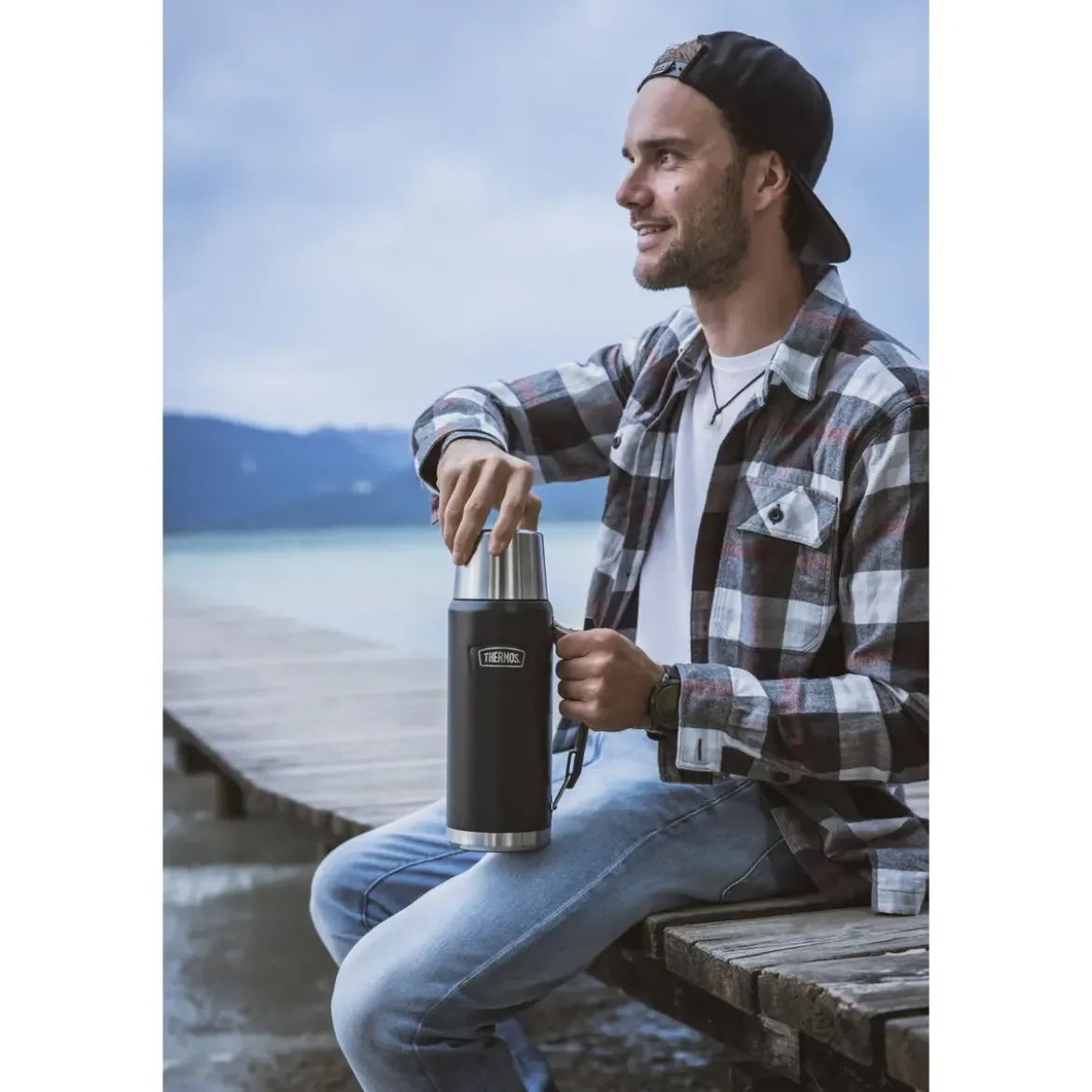 Thermos Thermosflasche 1,2 l Icon Beverage Bottle graphit matt