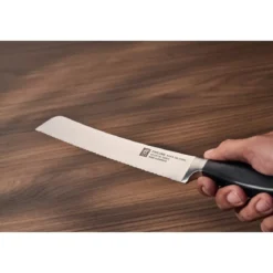 Zwilling Vier Sterne Brotmesser 23 cm schwarz